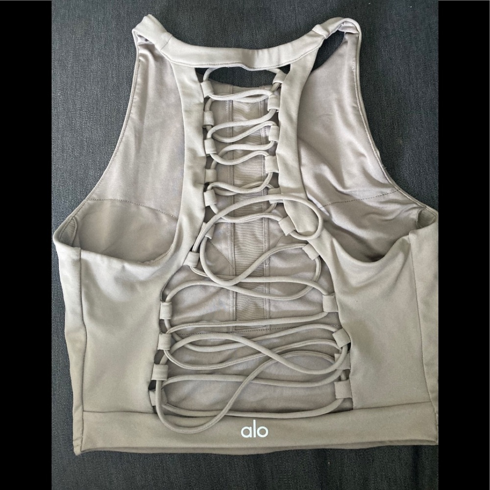 Alo yoga movement bra